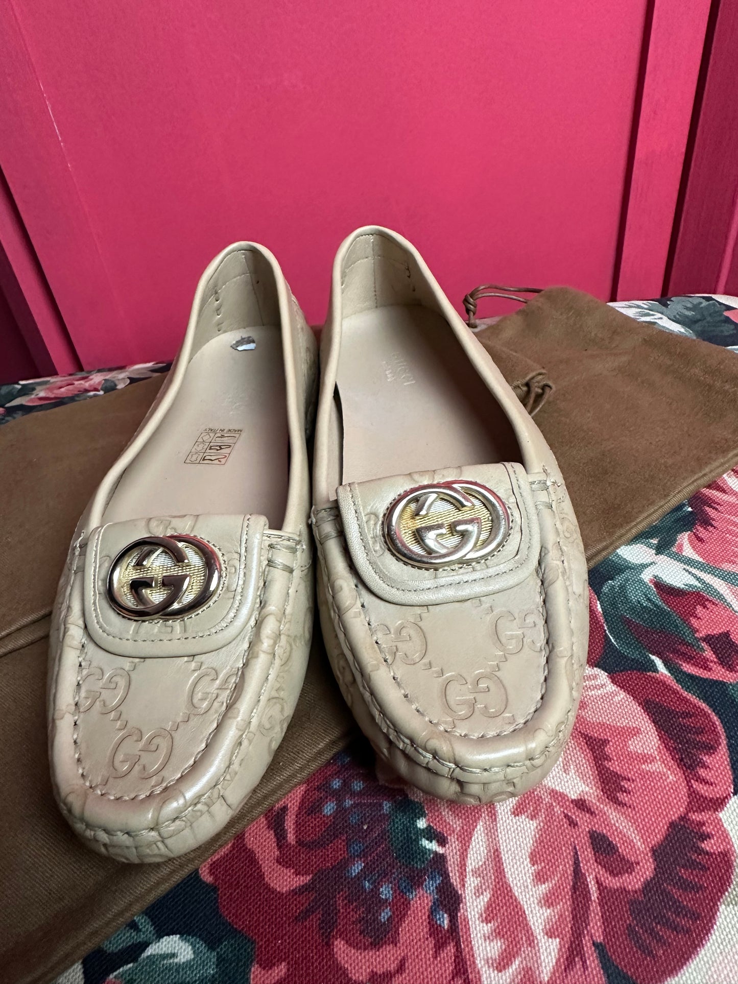 Mocassins beiges Gucci