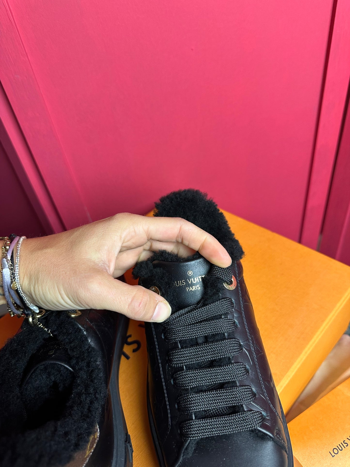 Baskets Louis Vuitton noires