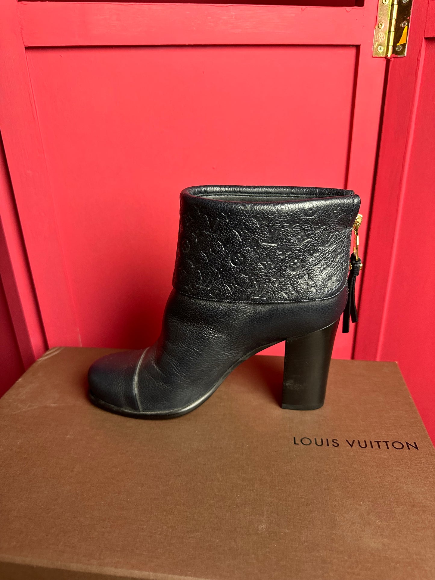 Escarpins Louis Vuitton bleu foncé