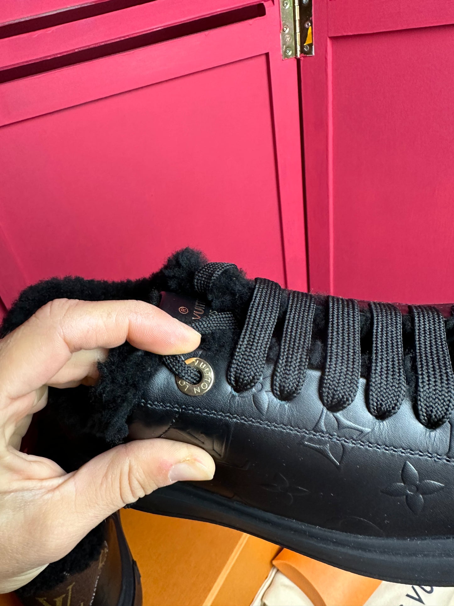 Baskets Louis Vuitton noires