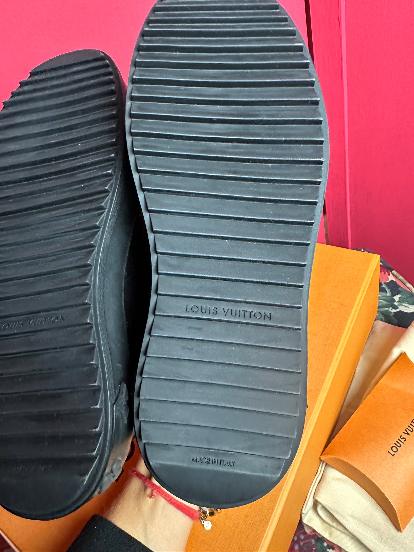 Baskets Louis Vuitton noires