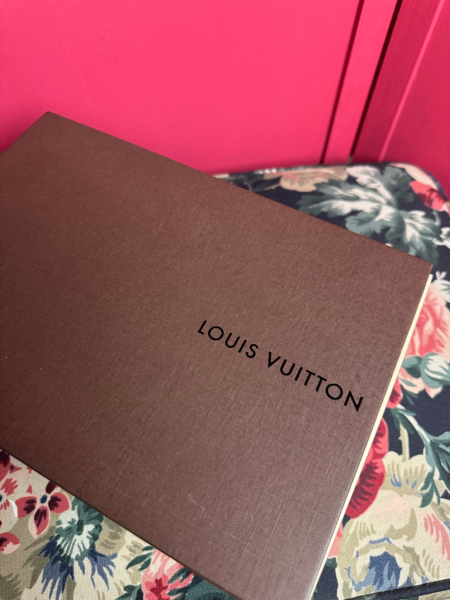 Escarpins compensés papillon Louis Vuitton noirs