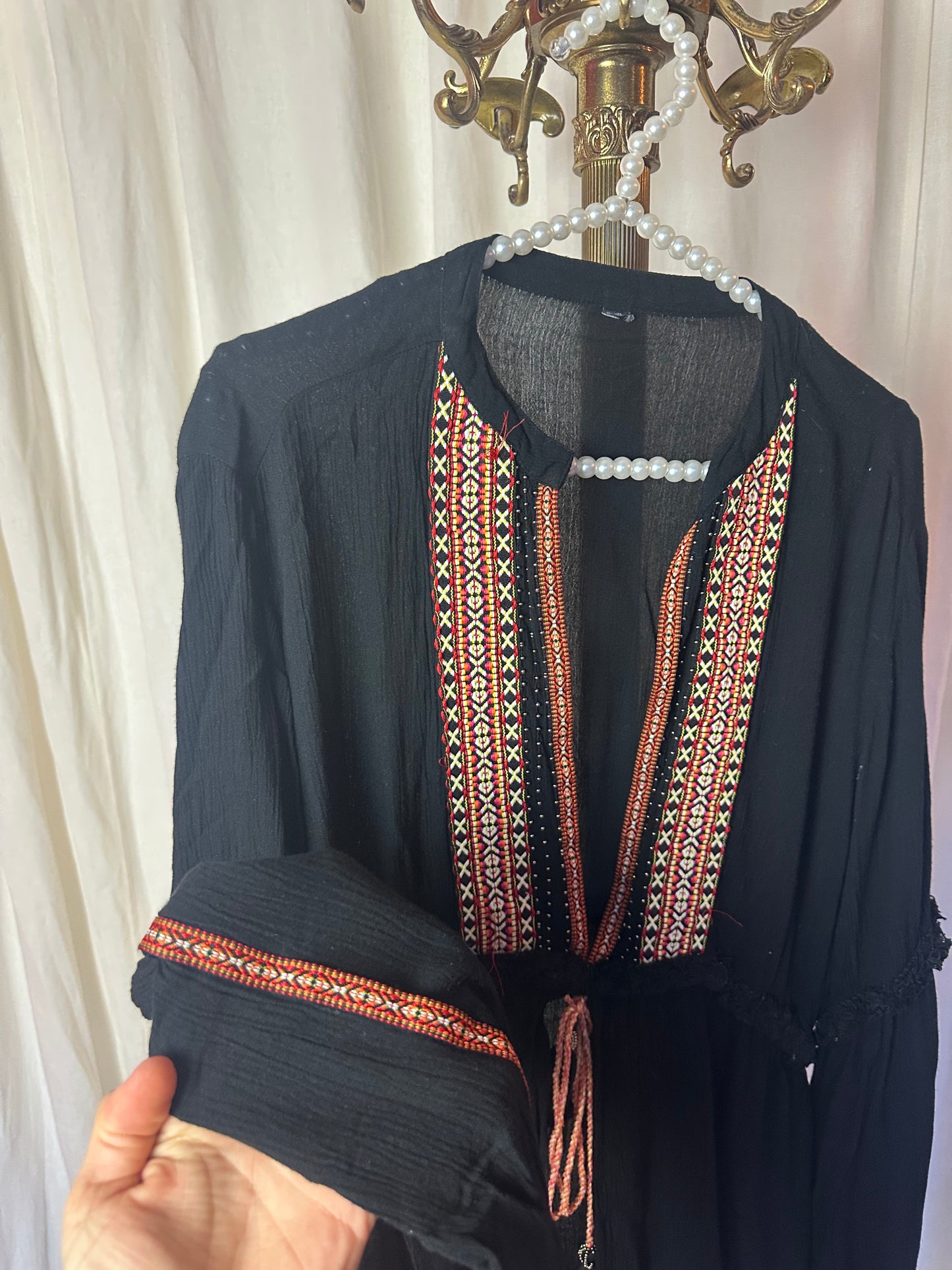Blouse Eksept embroidered aztec print maat XL