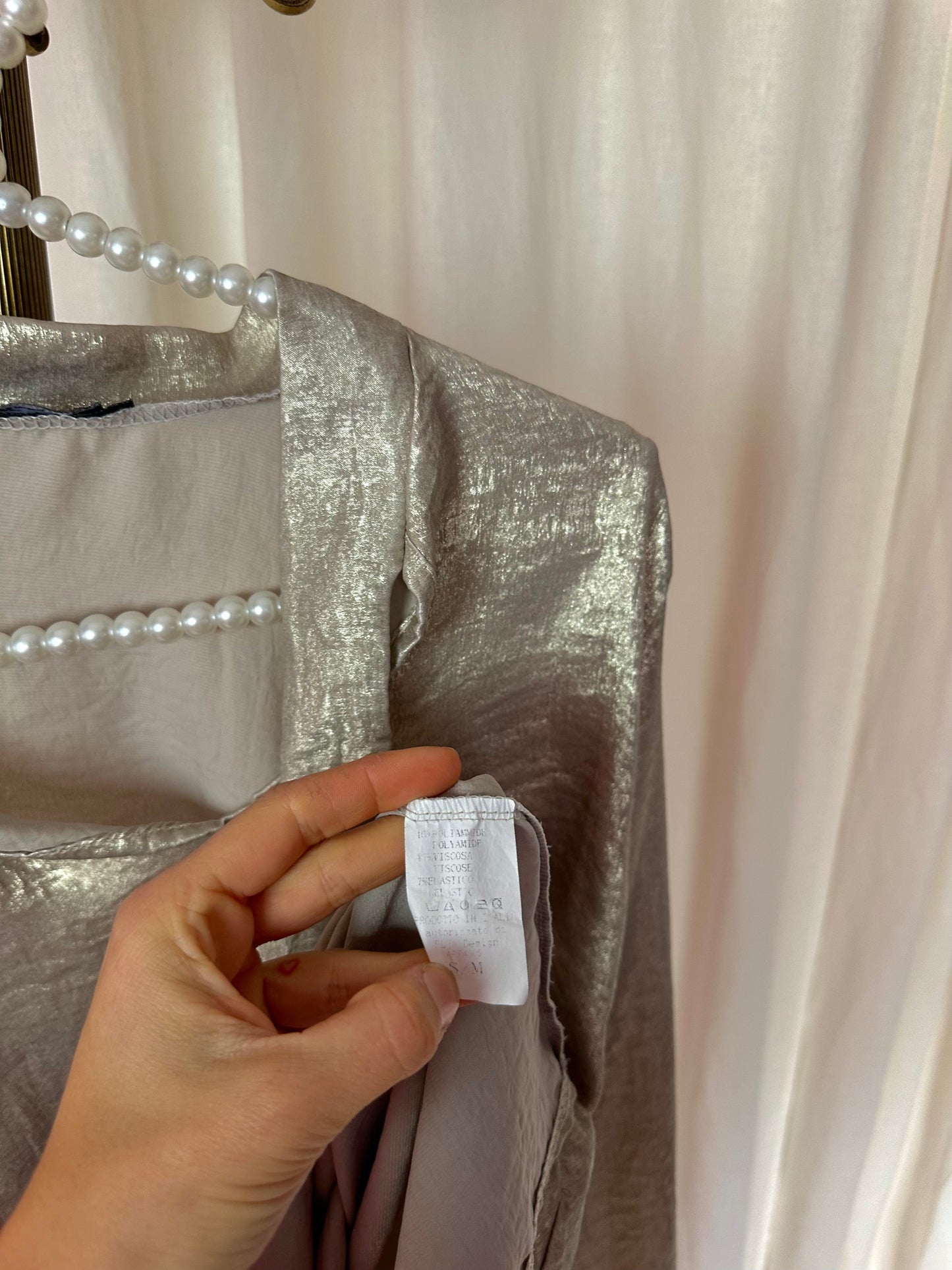 Blouse Musthaves By Elja beige,goud maat S/M