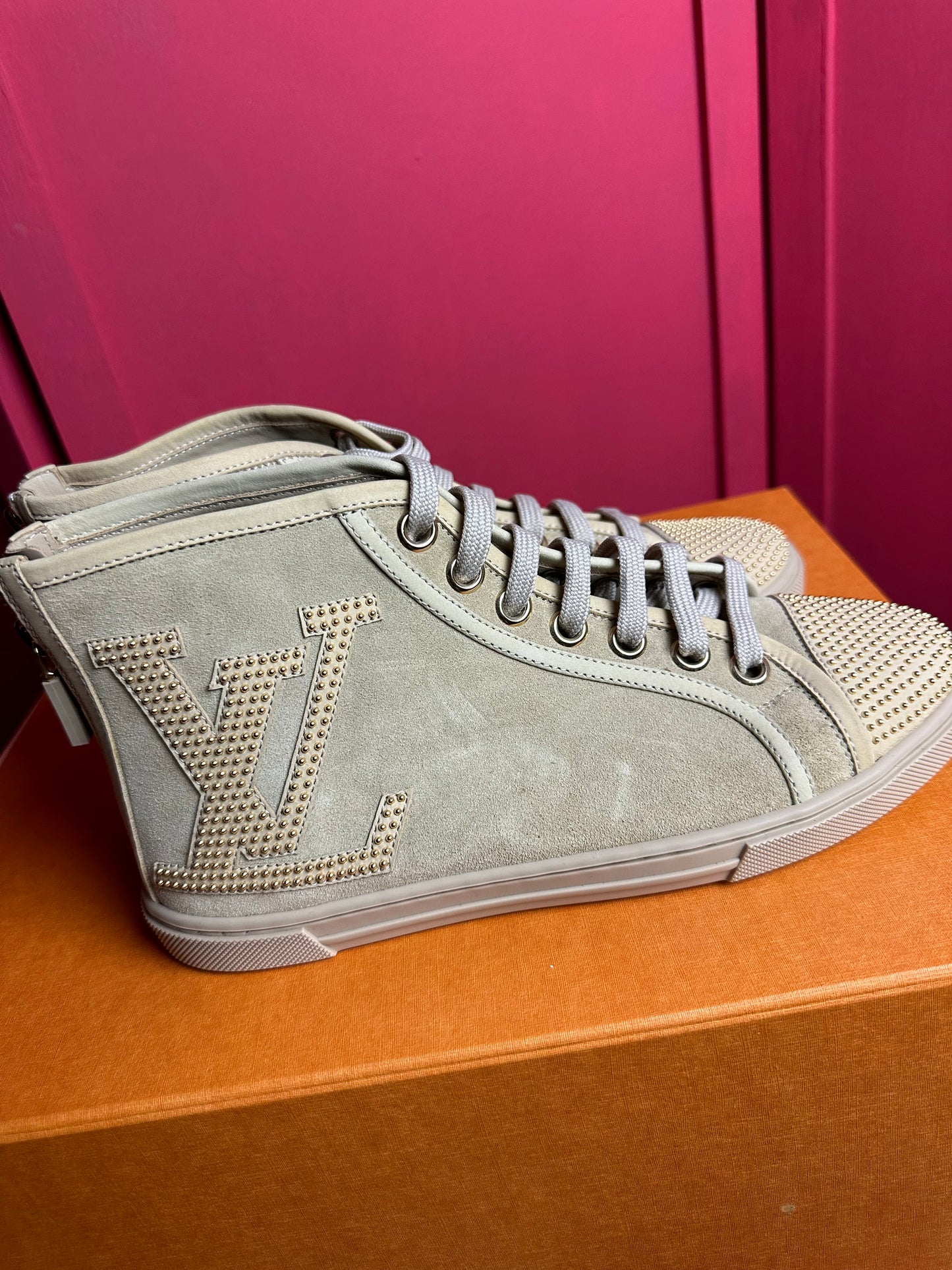 Baskets Louis Vuitton beiges