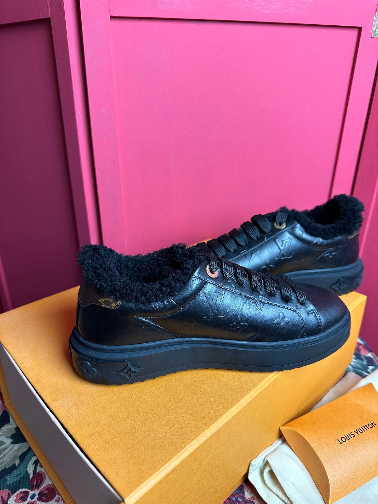 Baskets Louis Vuitton noires