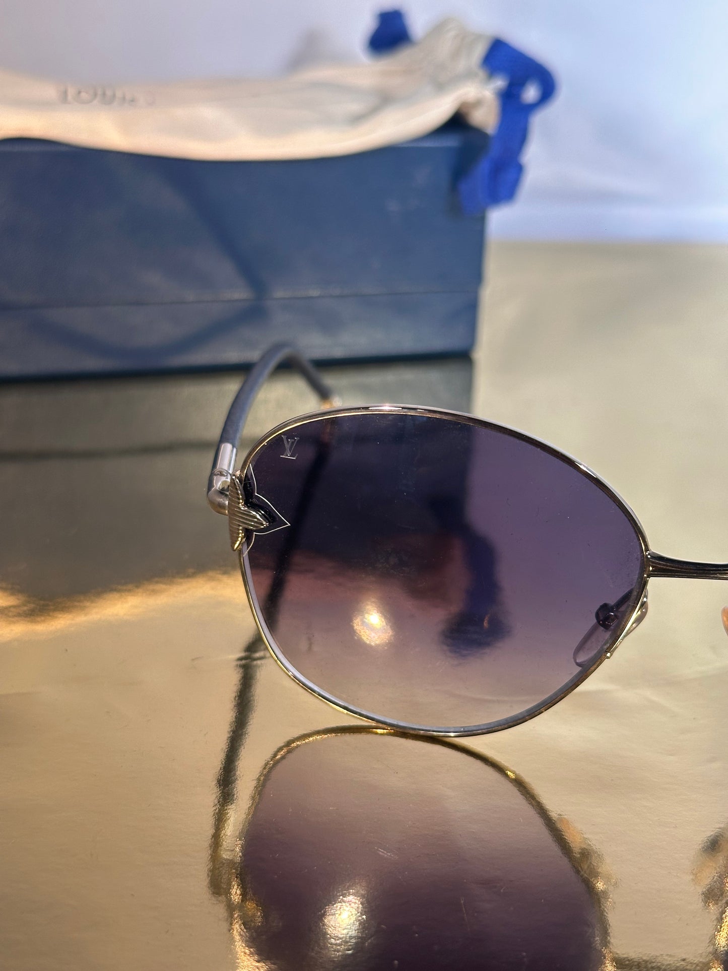 Lunettes de soleil Louis Vuitton bleues