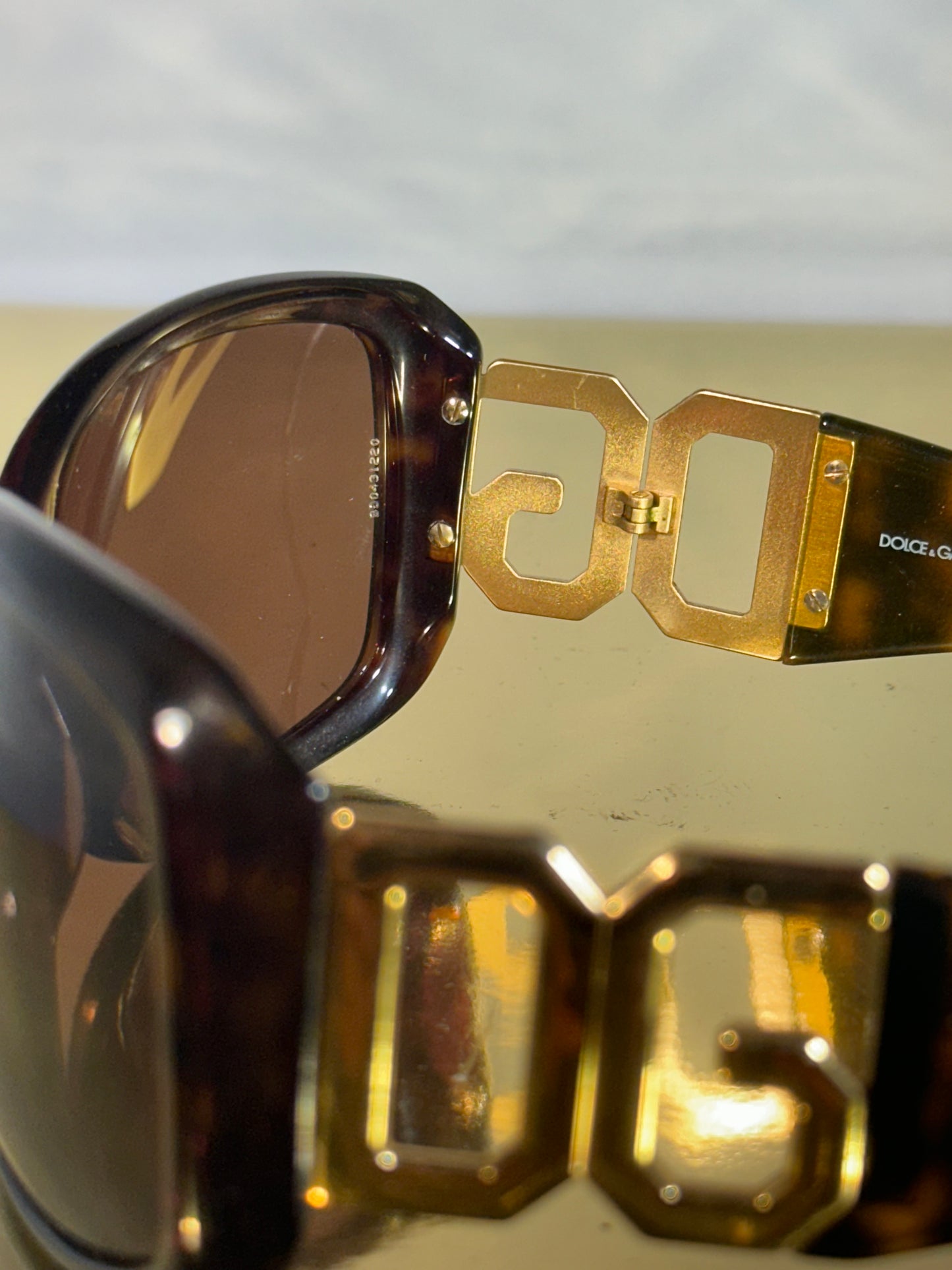Zonnebril Dolce & Gabanna bruin/goud
