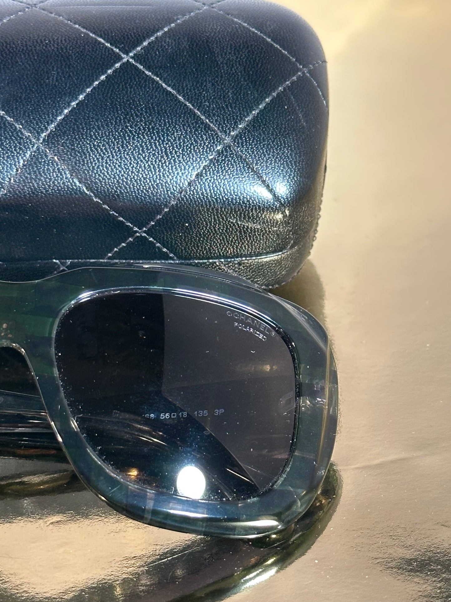 Lunettes de soleil Chanel
