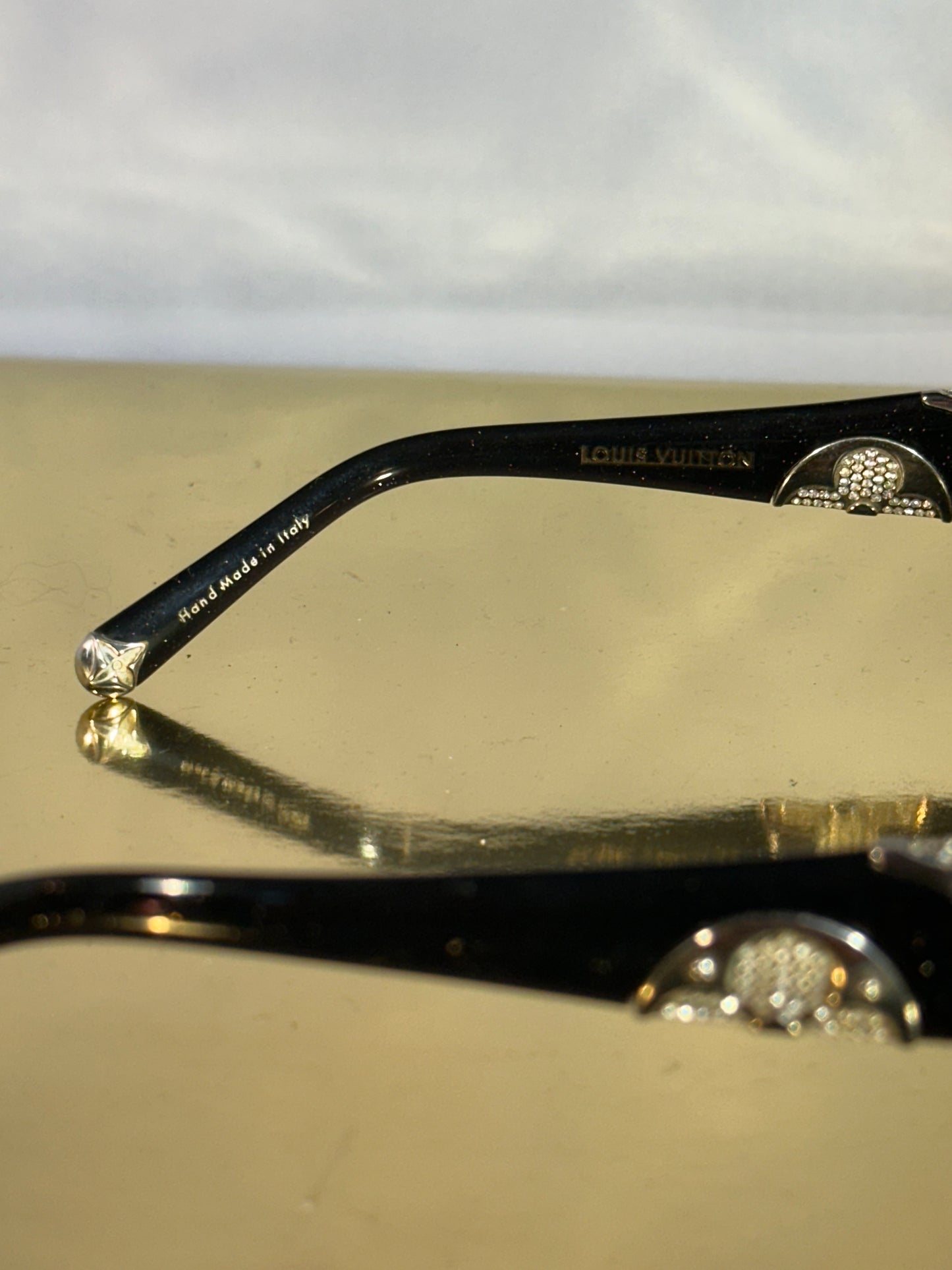 Zonnebril Louis Vuitton zwart - Iris PM