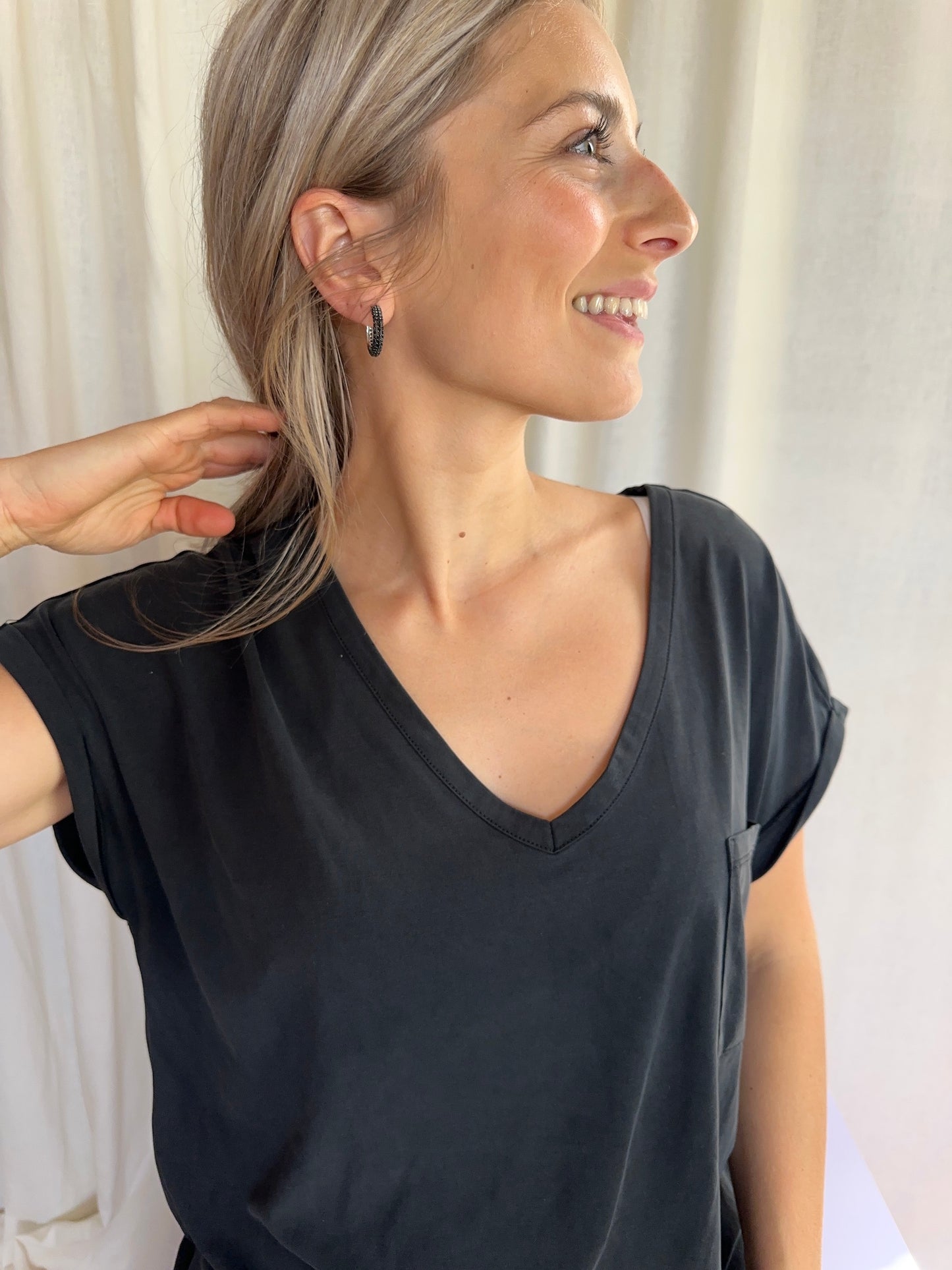 Oorbellen ring klein zwart