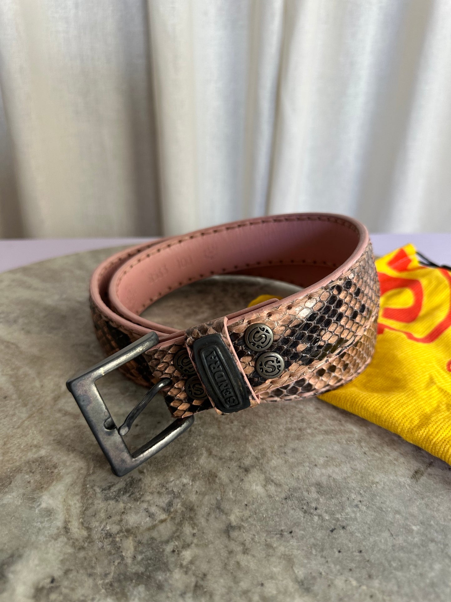 Riem Sendra slangenprint roze