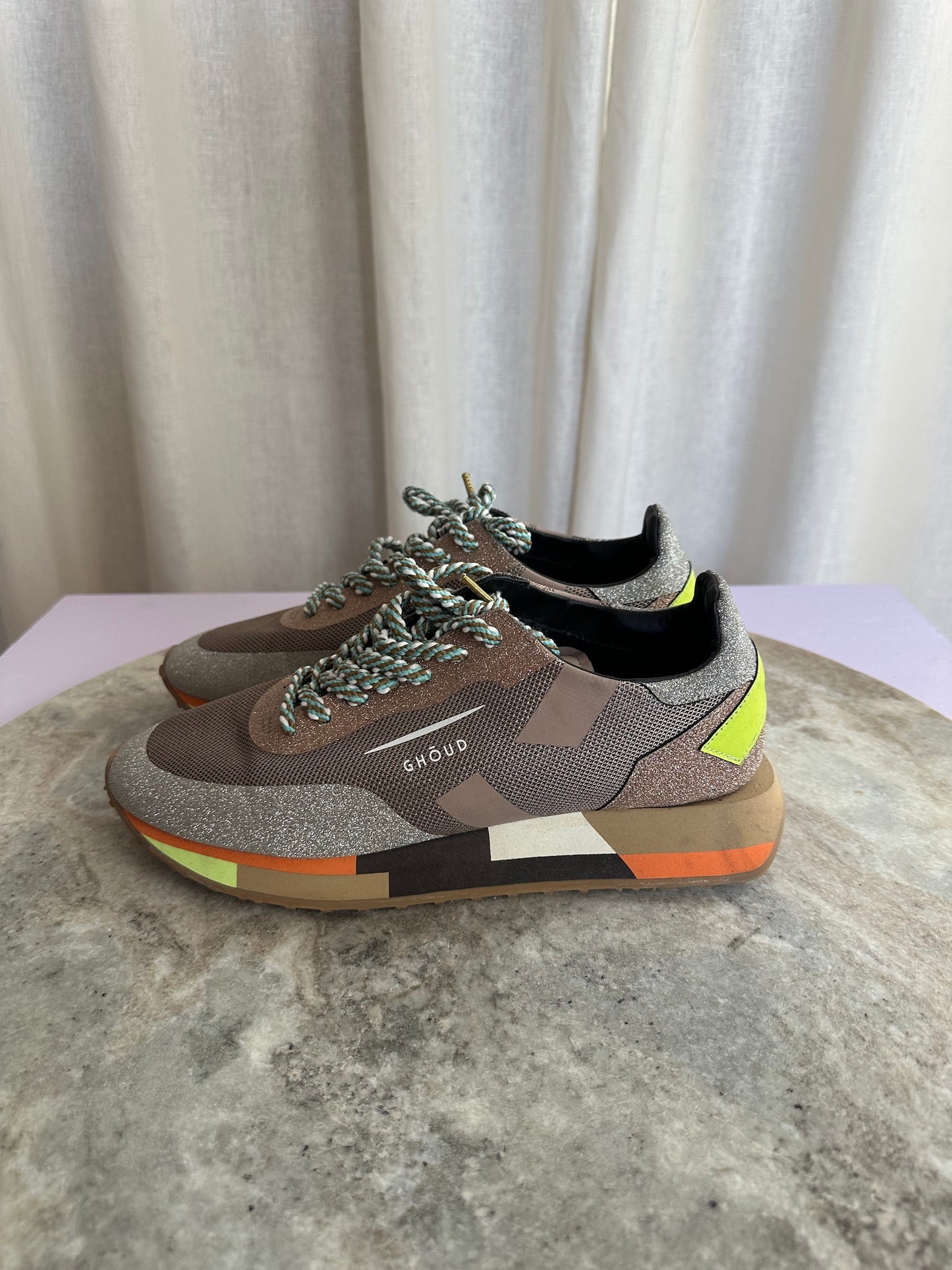 Sneakers Ghoud bruin glitters - Maat 39