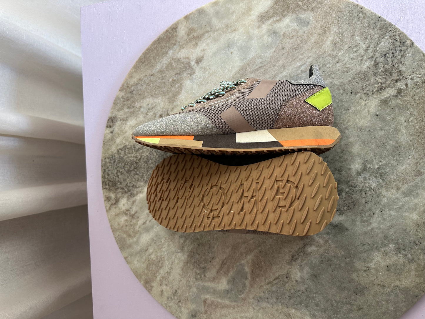 Sneakers Ghoud bruin glitters - Maat 39