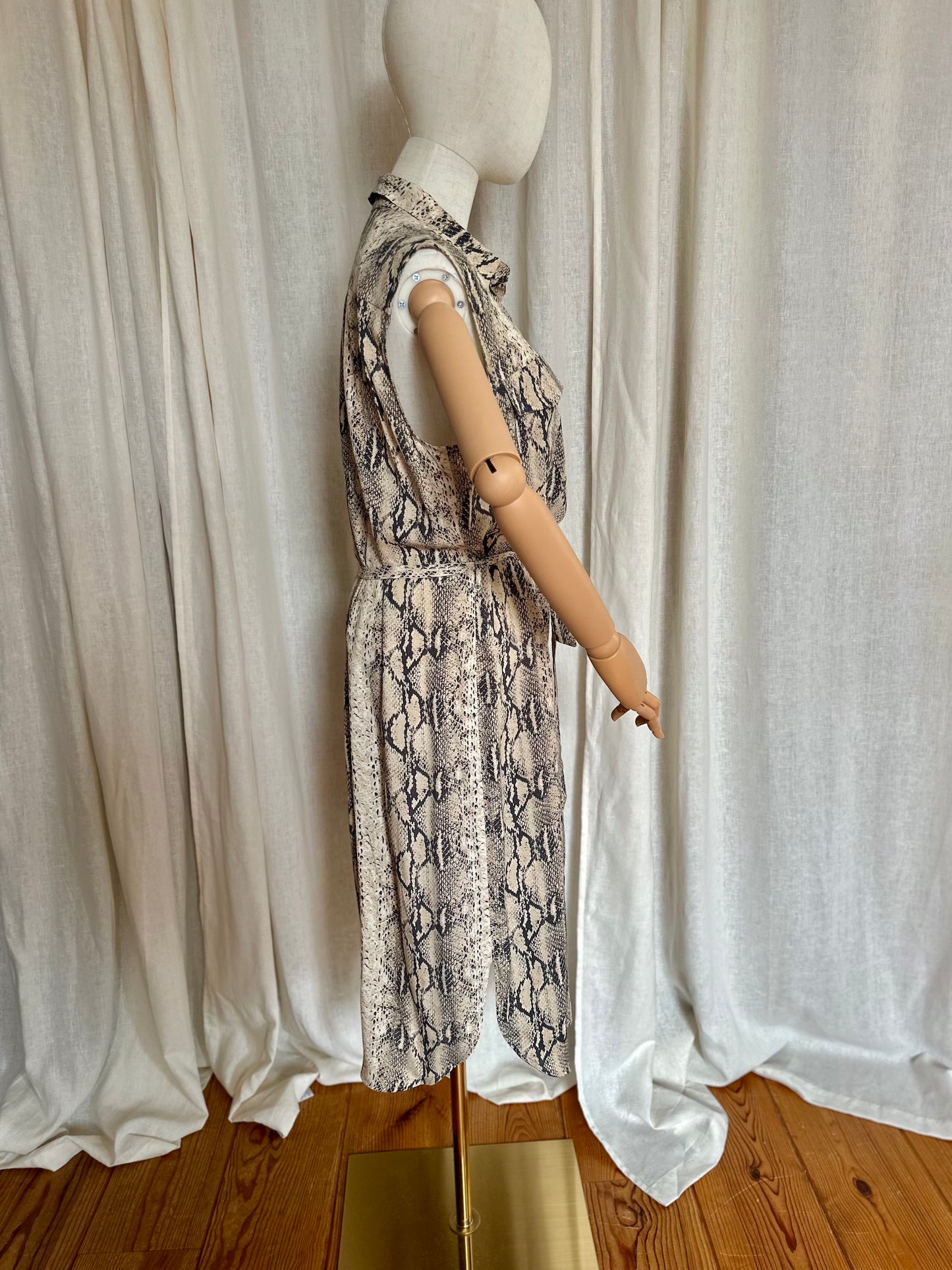 Jurk Set mouwloos slangeprint - Maat 38