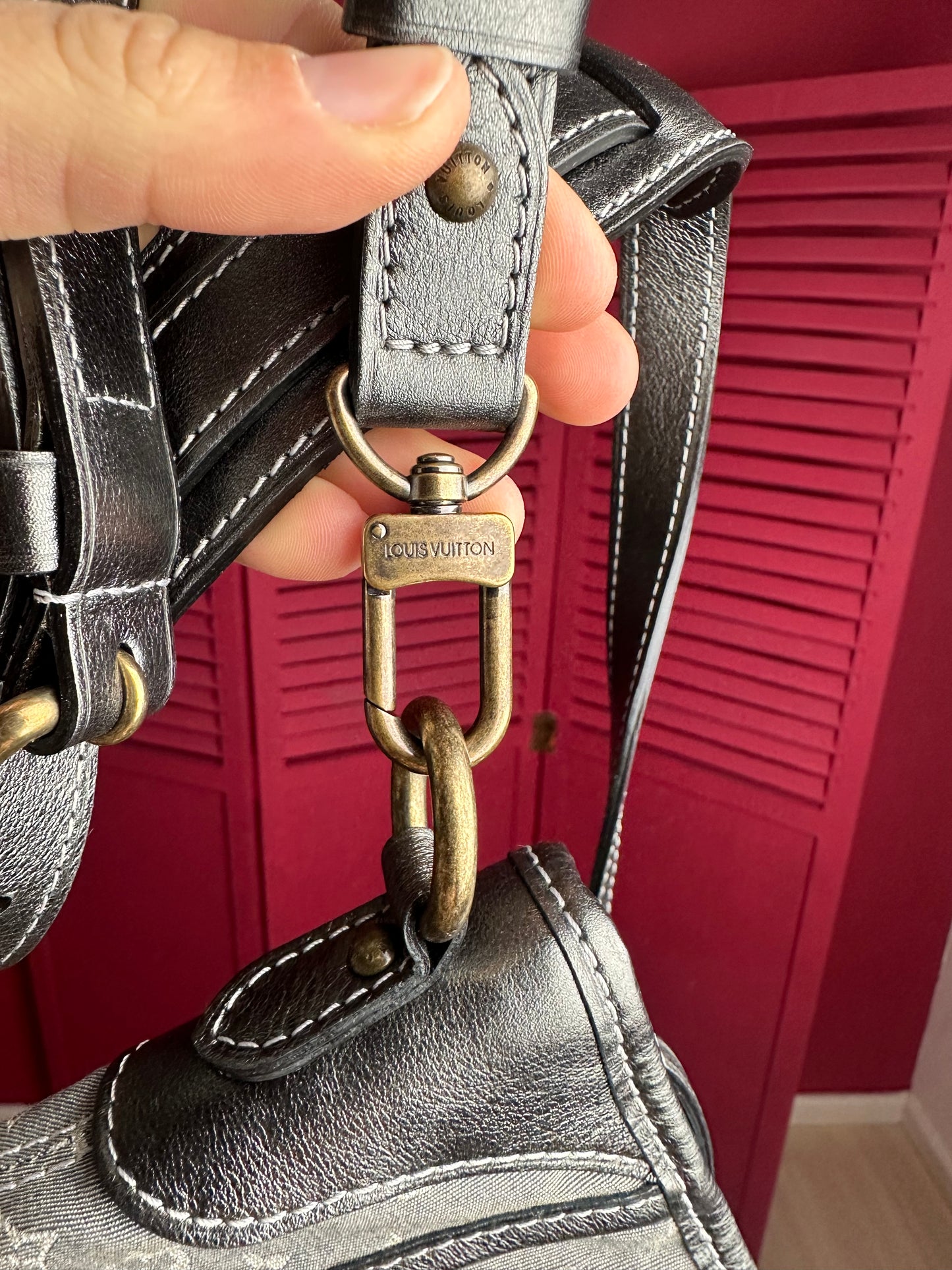 Tas Louis Vuitton grijs