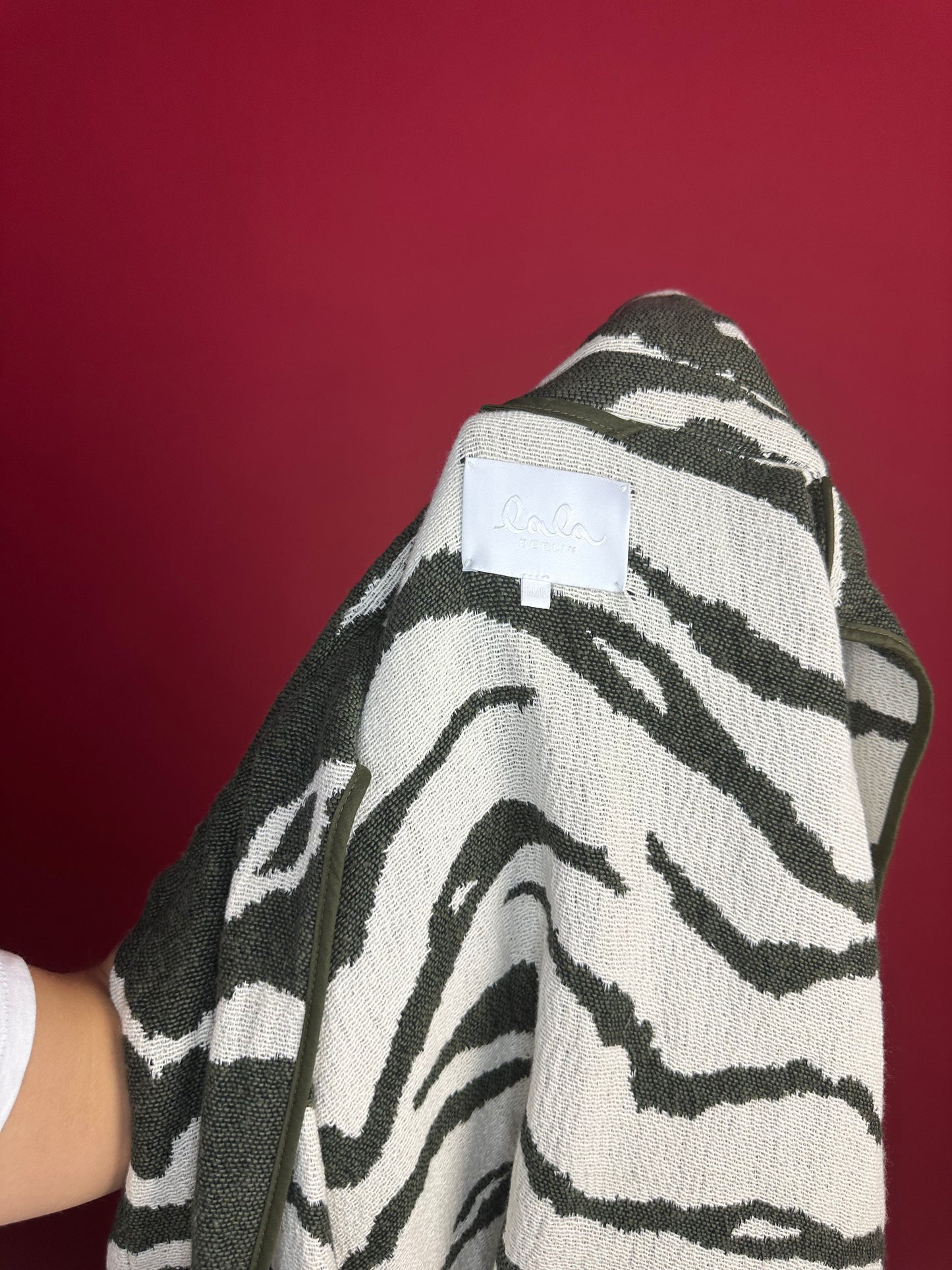 Jas Lala Berlin zebraprint legergroen - Maat M/L