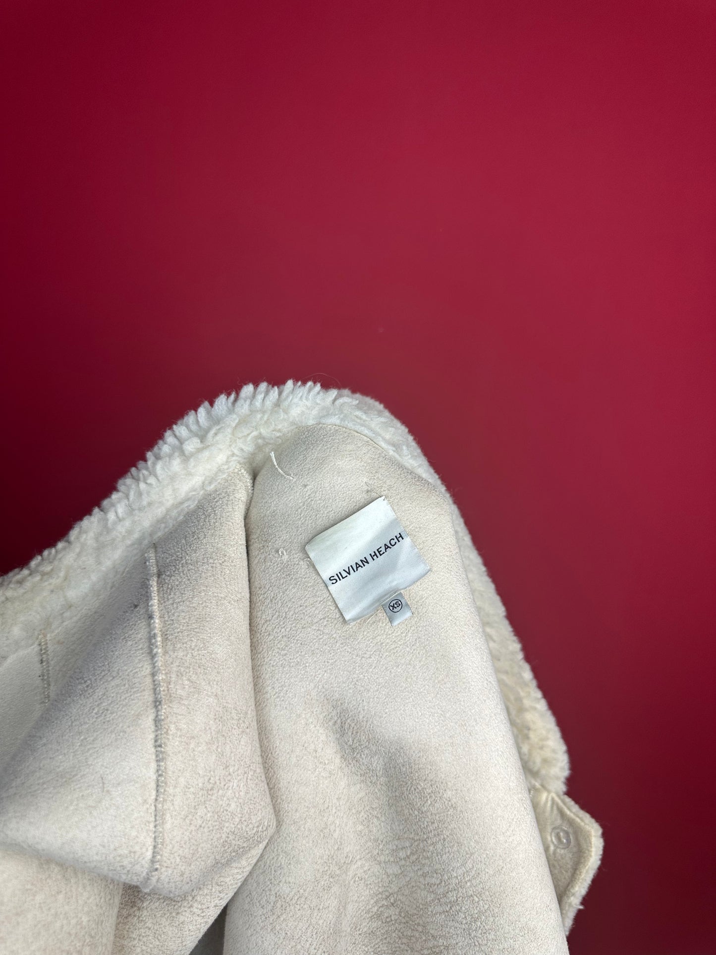 Jas Silvian Heach faux fur crème - Maat XS