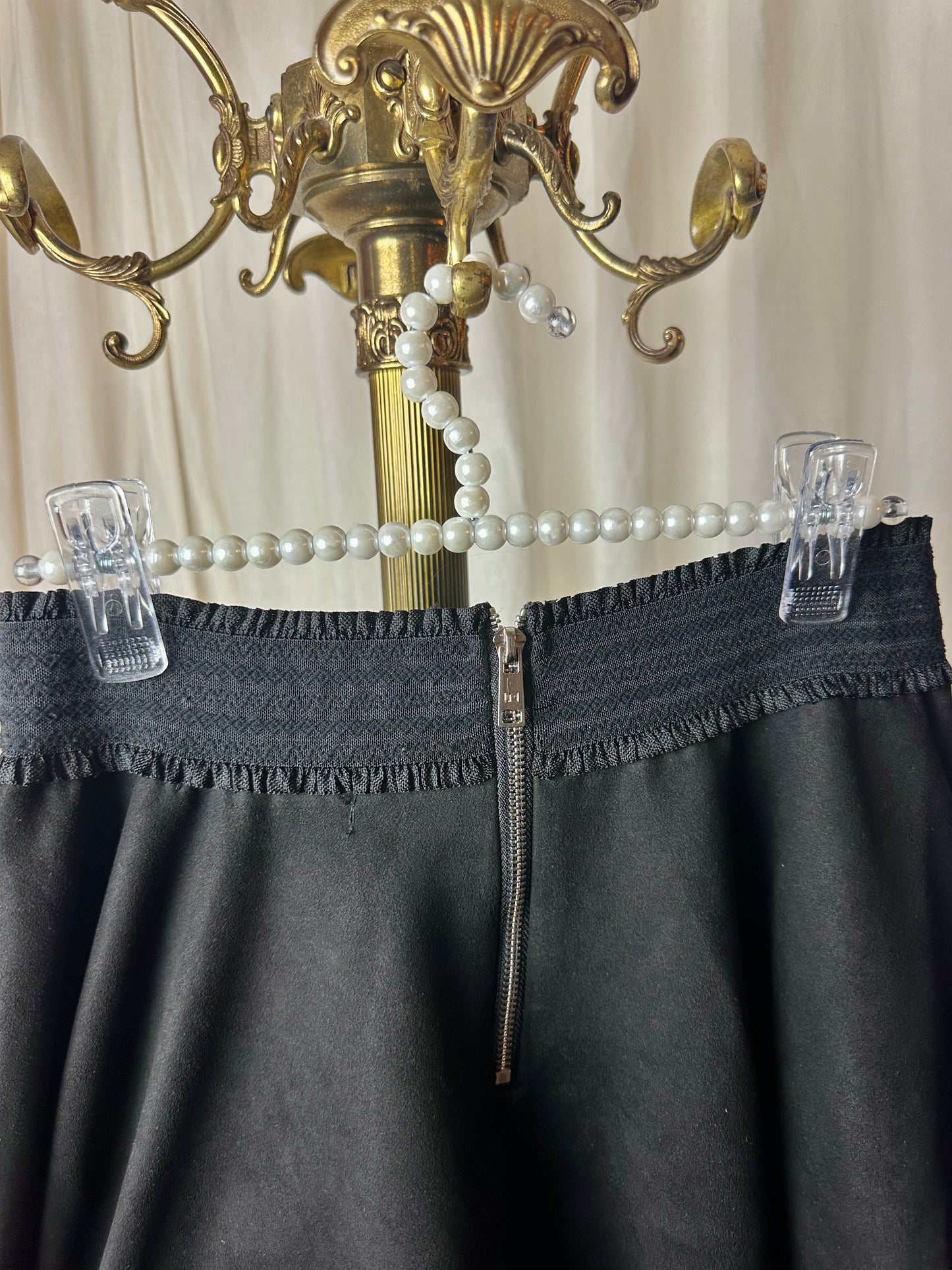Rok Lofty Manner klokkend suedine zwart maat M