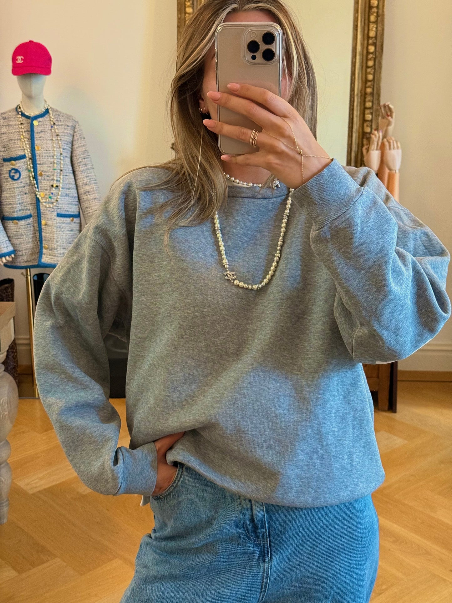 Pull gris fermé