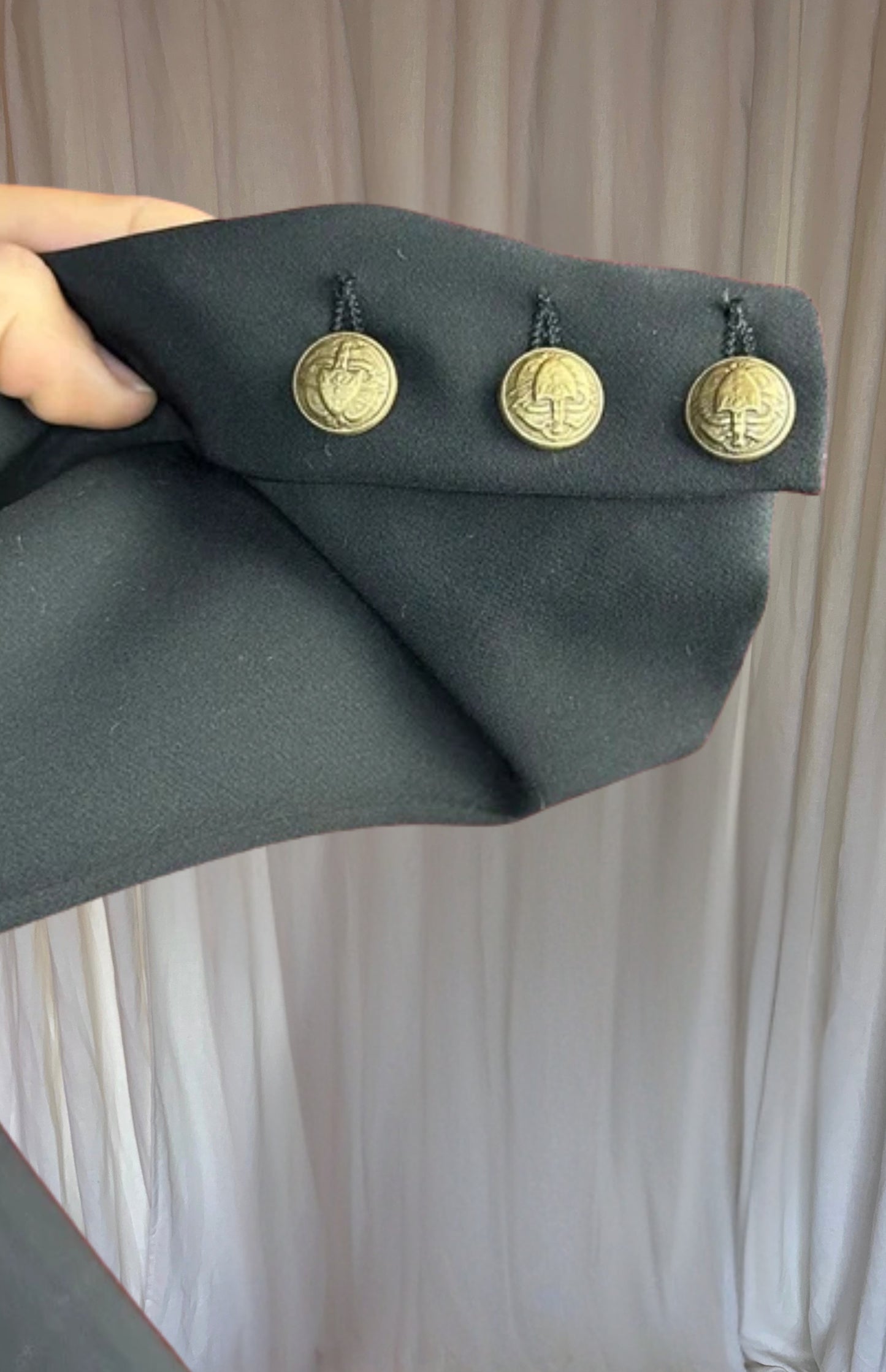 Blazer Almagores zwart knopen goud maat S
