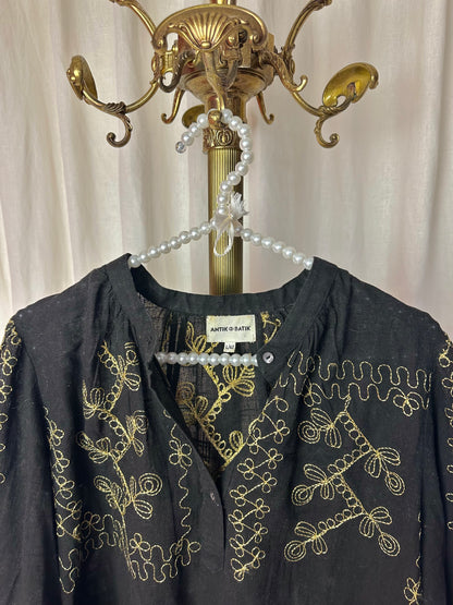Blouse Antik Batik zwart geborduurd goud - maat L