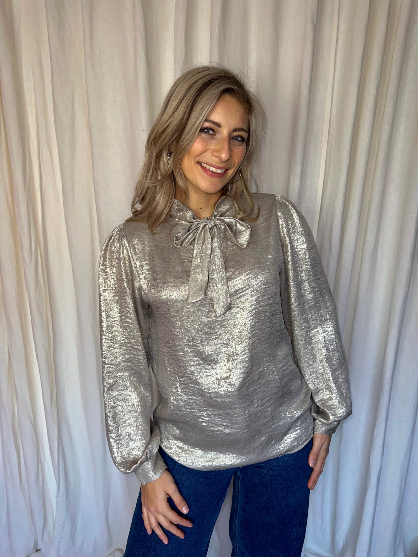 Blouse Musthaves By Elja beige,goud maat S/M