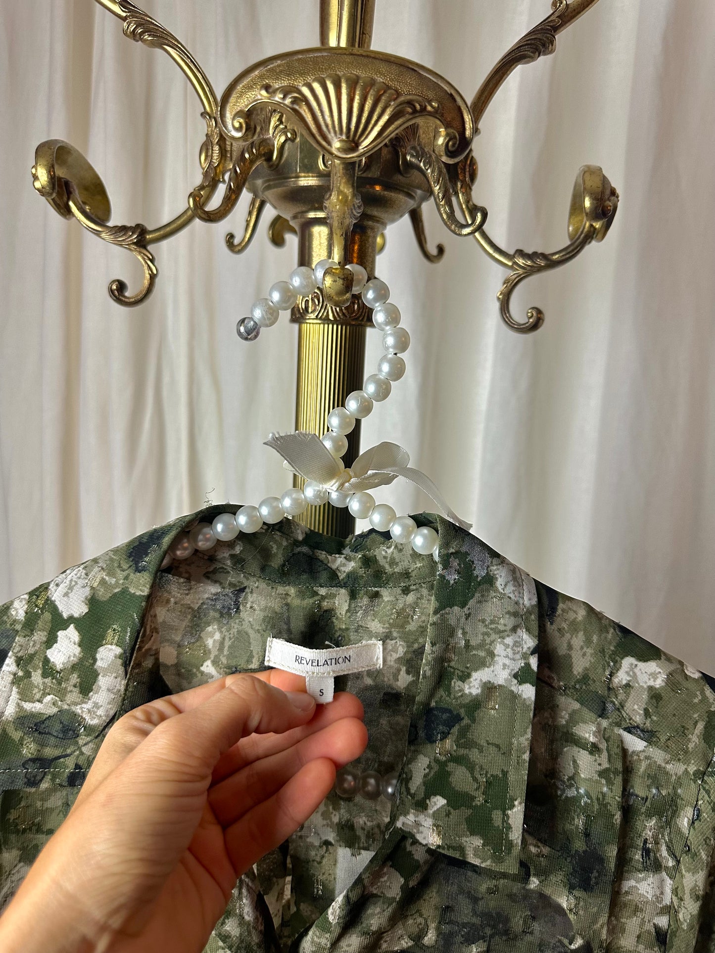 Blouse Revelation print legergroen maat S