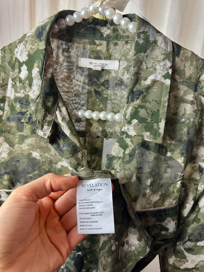 Blouse Revelation print legergroen maat S