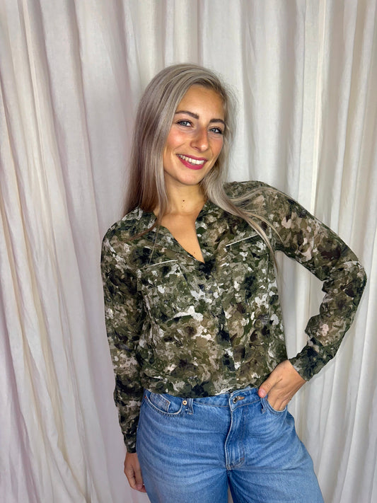 Blouse Revelation print legergroen maat S