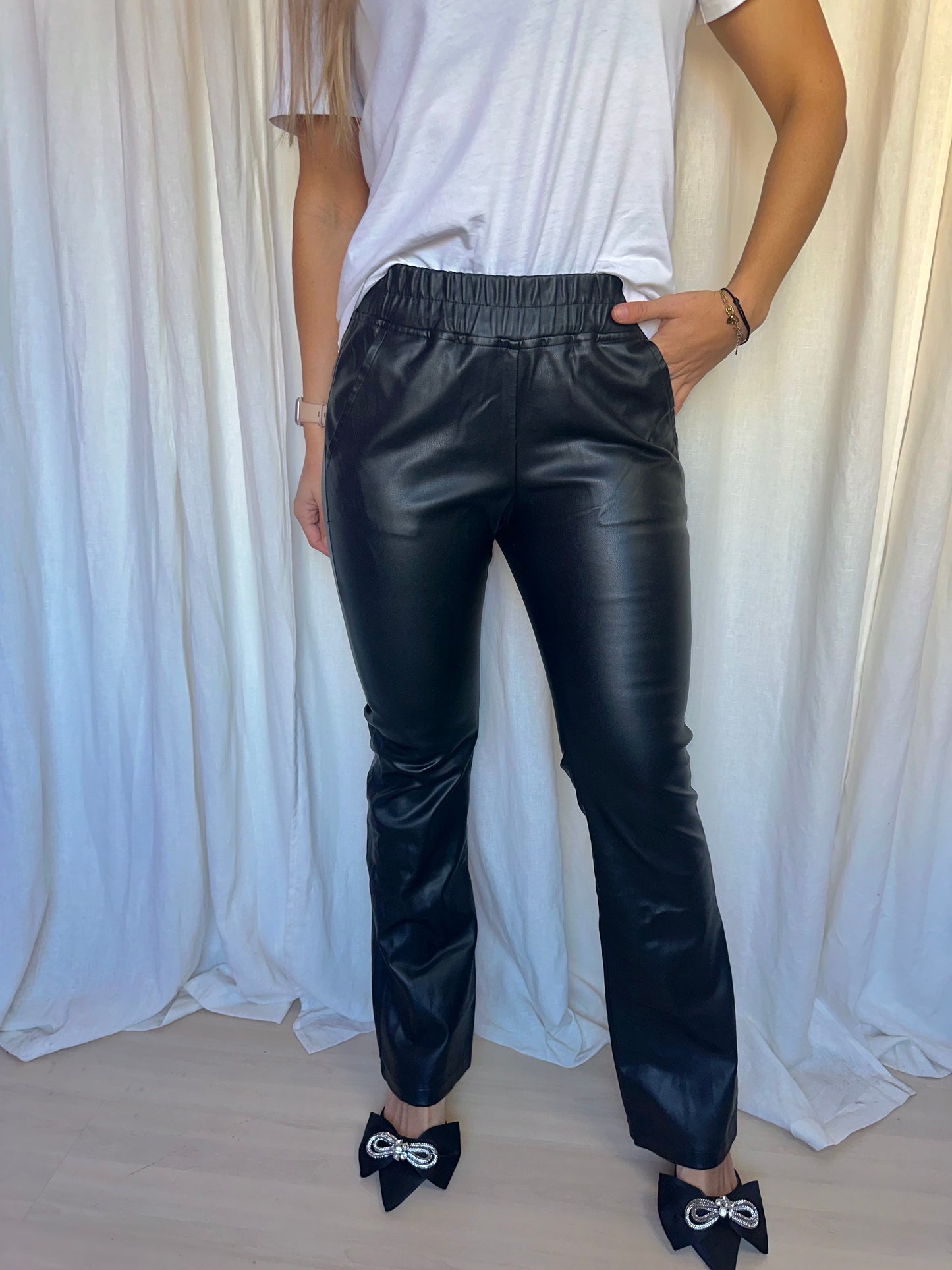 Broek Ambika flair lederlook - Maat L