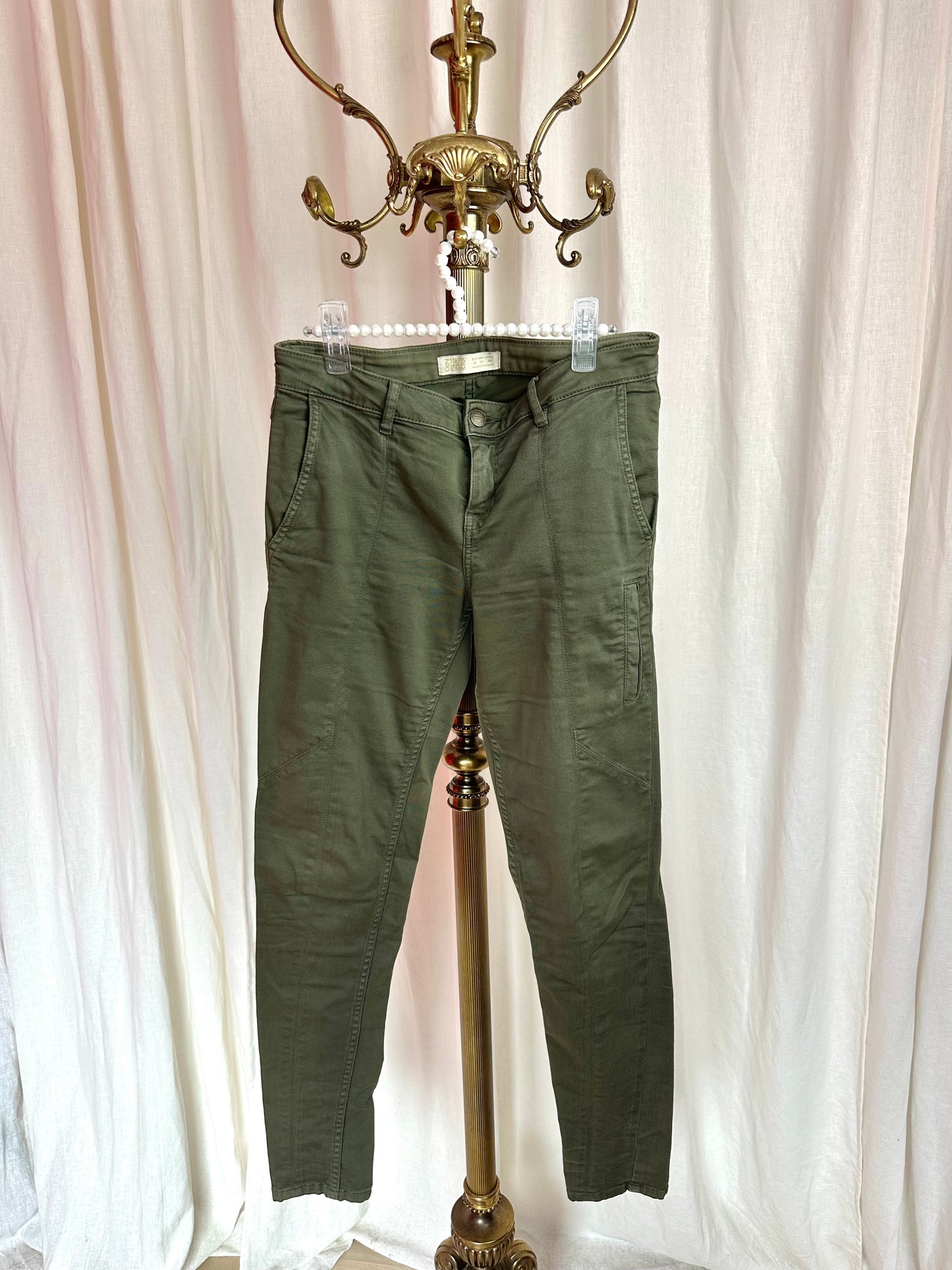 Broek Zara cargo legergroen maat 38