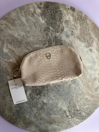 Clutch Leowulff lichtroze
