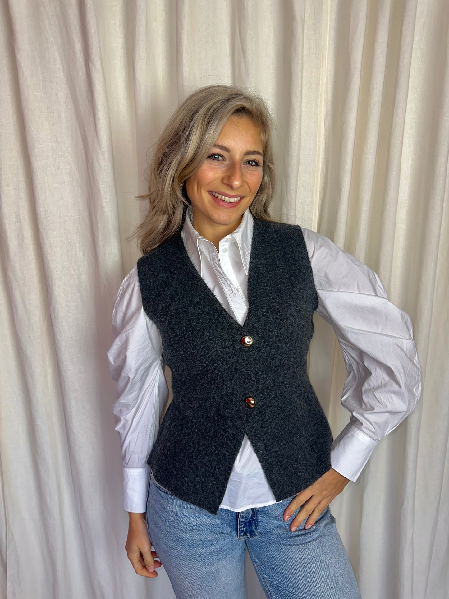 Gilet Zara knopen donkergrijs maat M