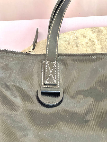 Gucci emblem tote bag lak zwart