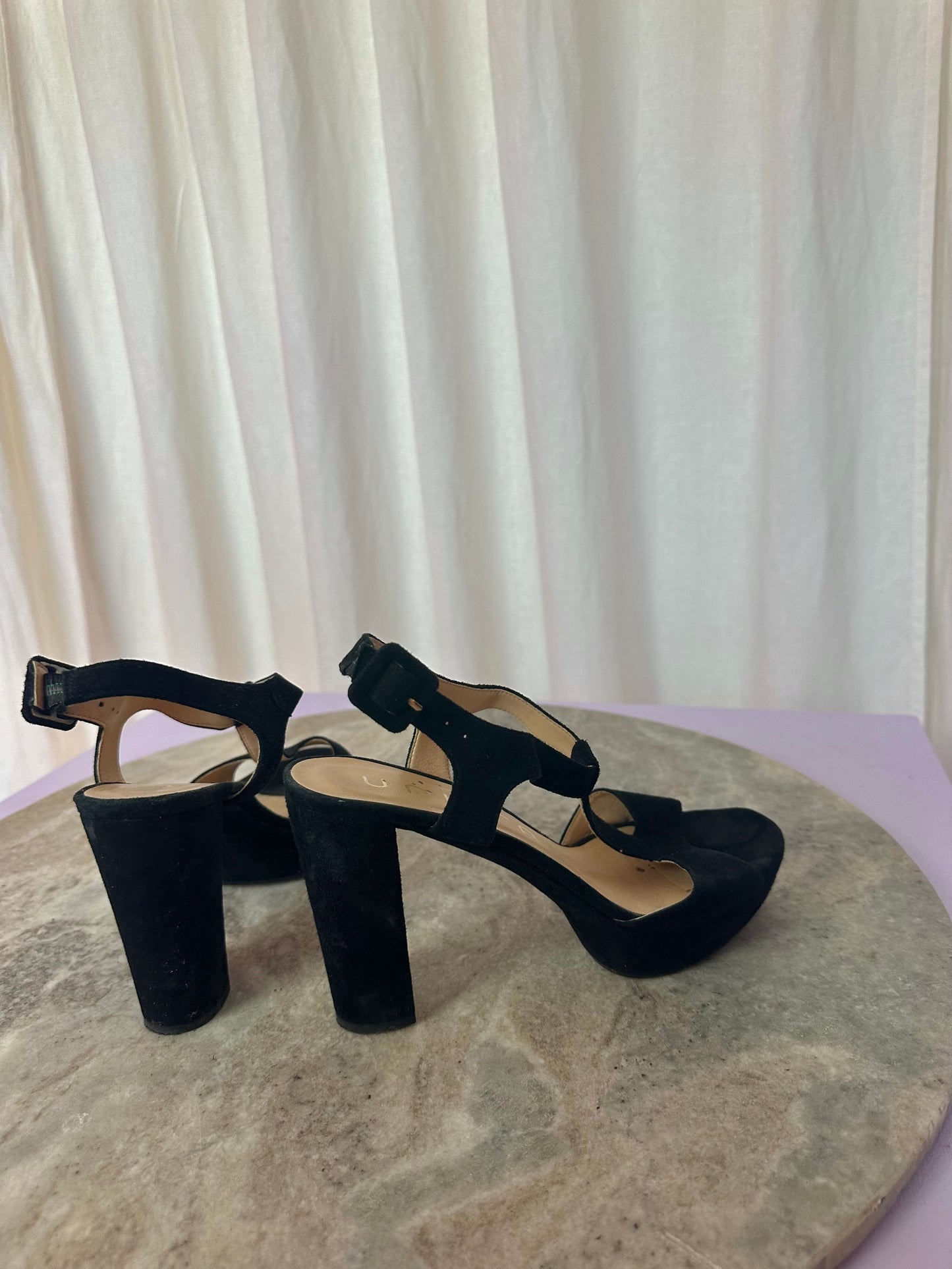 Hakken Unisa blok open suede zwart maat 38