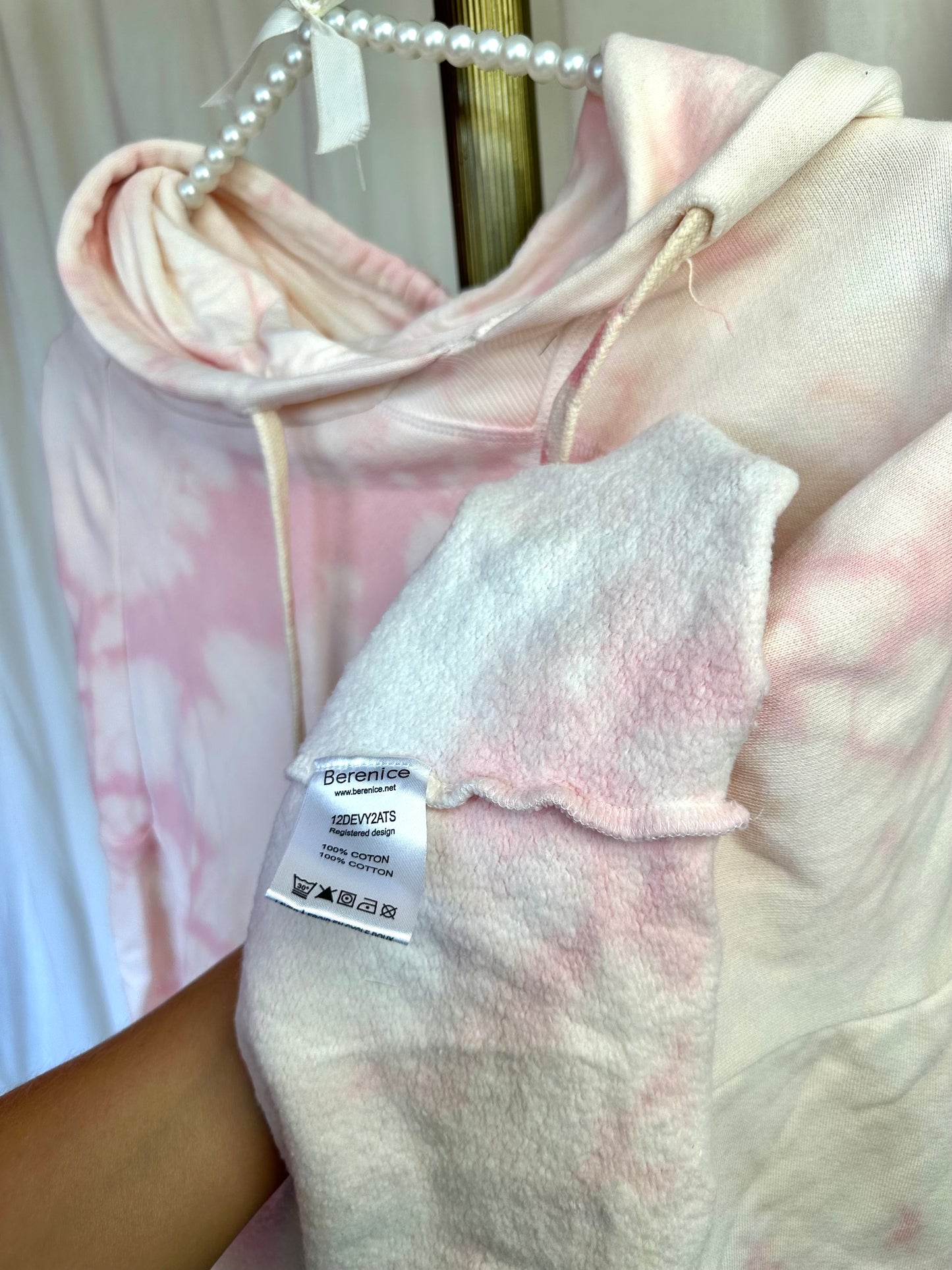 Hoodie Berenice Paris Evy tie dye roze maat M