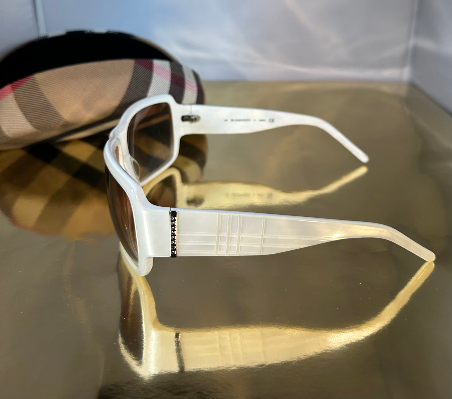 Lunettes de soleil oversize Burberry crème