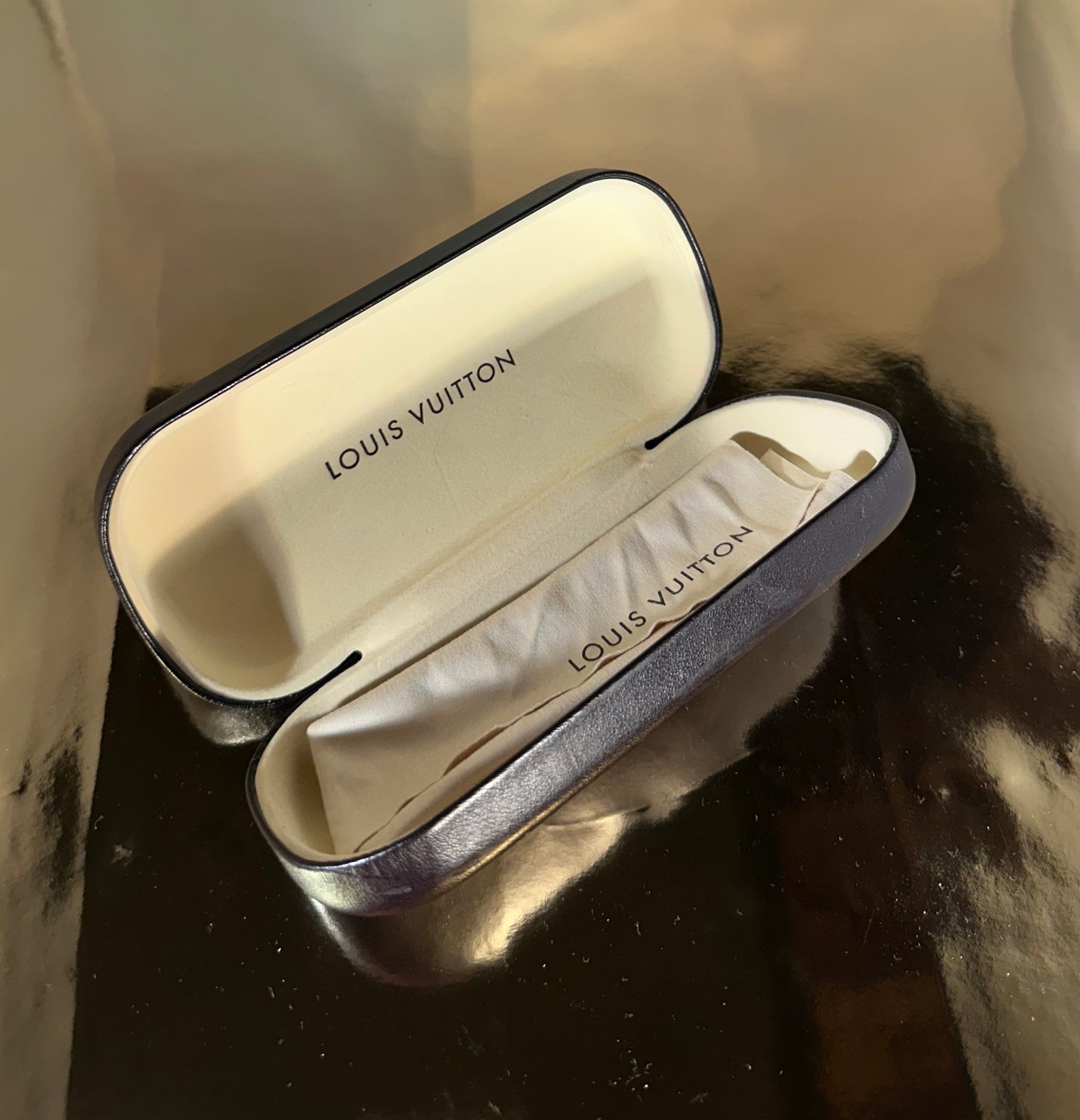 Lunettes de soleil Louis Vuitton crème