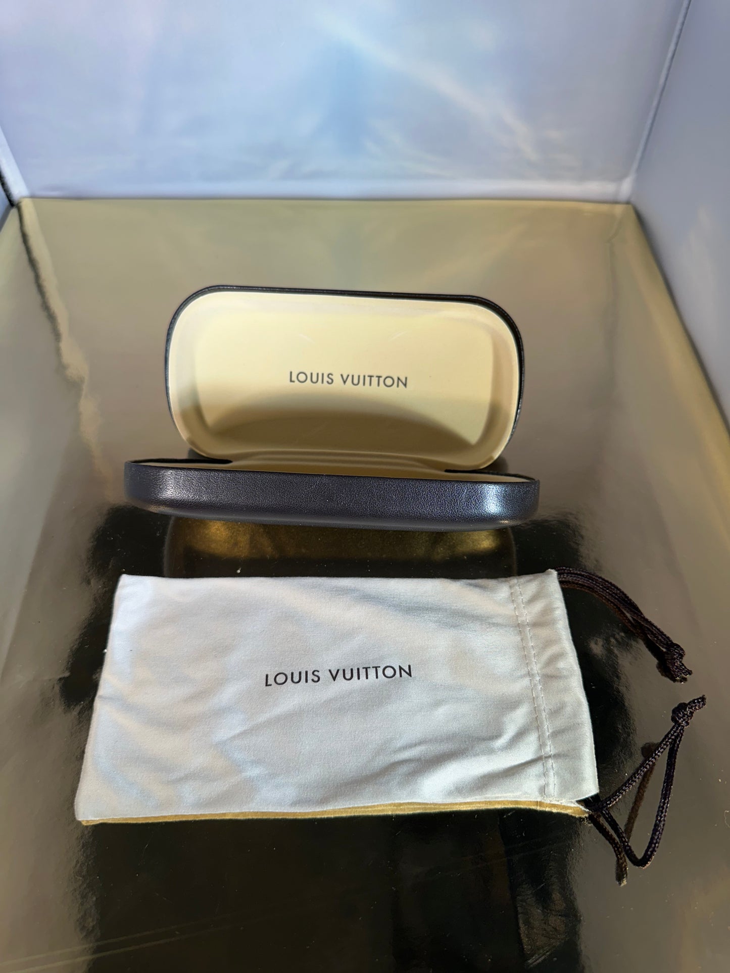 Zonnebril Louis Vuitton Obsession GM bruin glitters