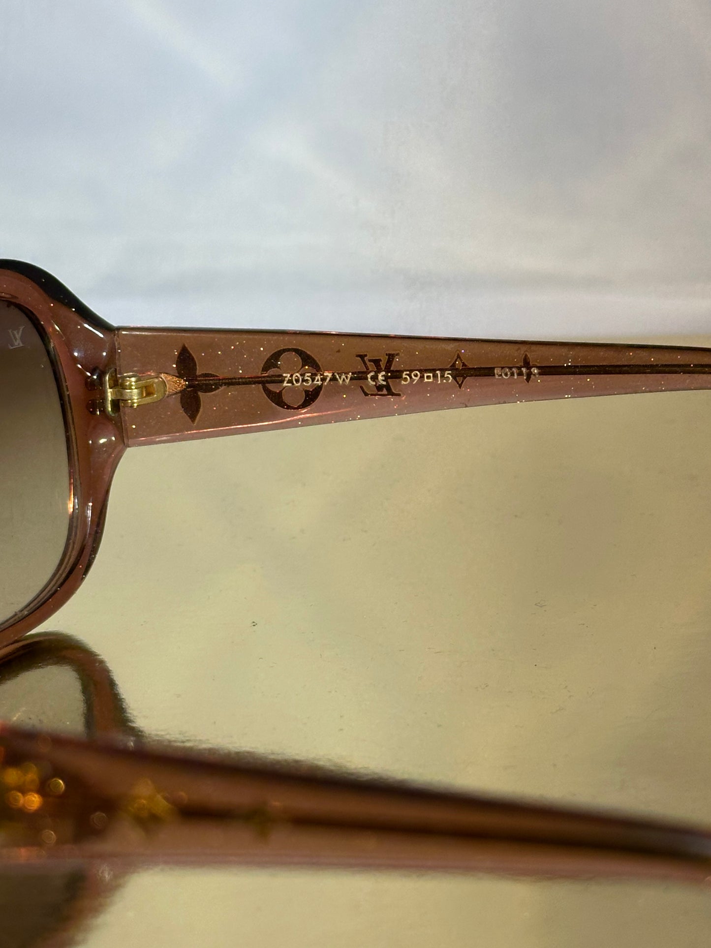 Zonnebril Louis Vuitton Obsession GM bruin glitters