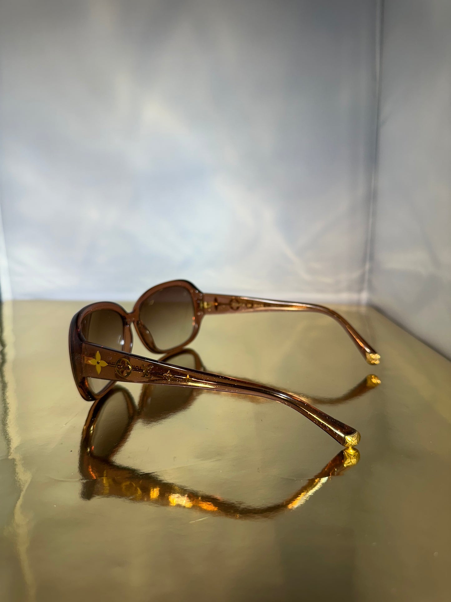 Zonnebril Louis Vuitton Obsession GM bruin glitters