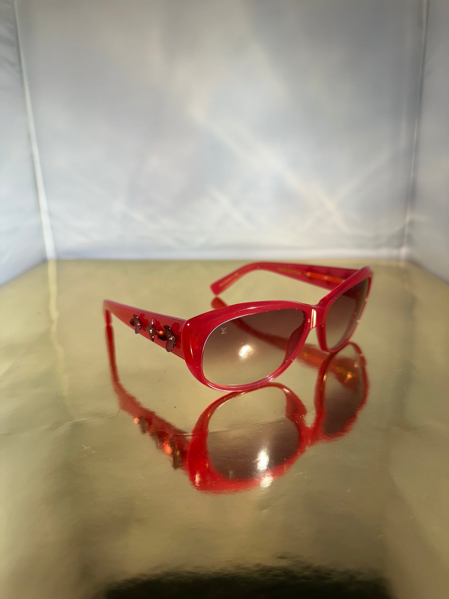 Zonnebril Louis Vuitton Fleur de Monogram rood