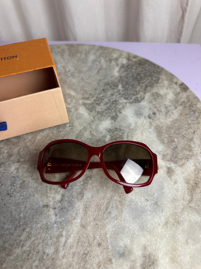 Louis Vuitton zonnebril – rood montuur met Monogram strass details