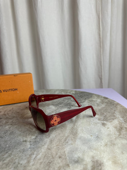 Louis Vuitton zonnebril – rood montuur met Monogram strass details