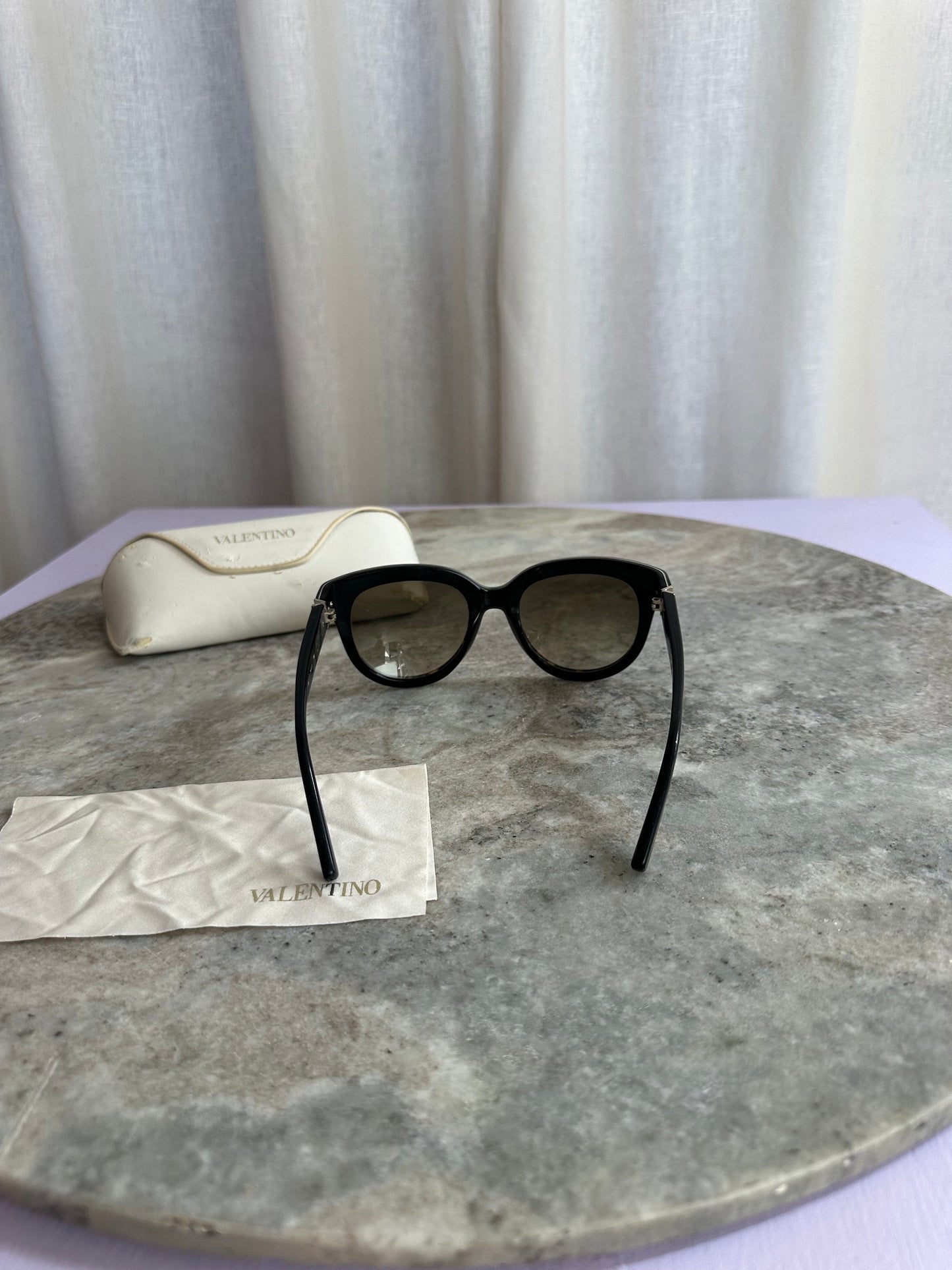 Zonnebril Valentino studs