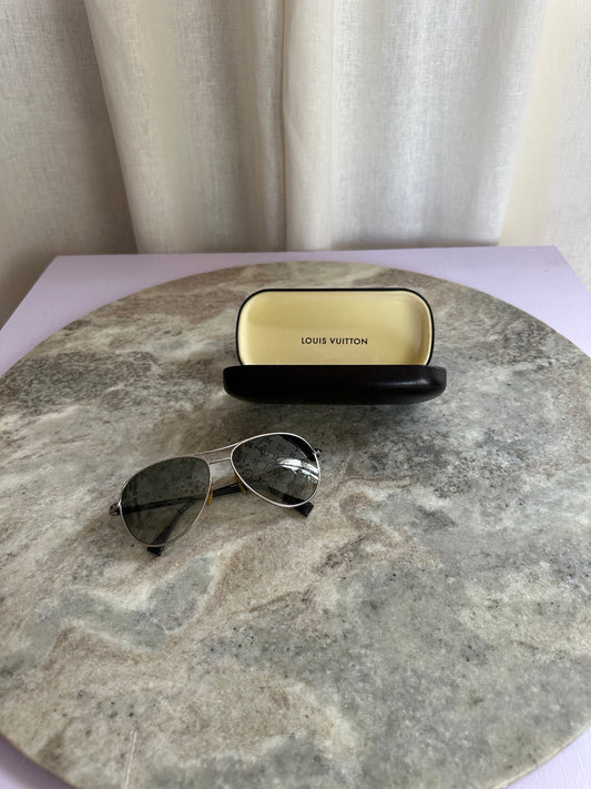 Zonnebril Louis Vuitton all over zilver