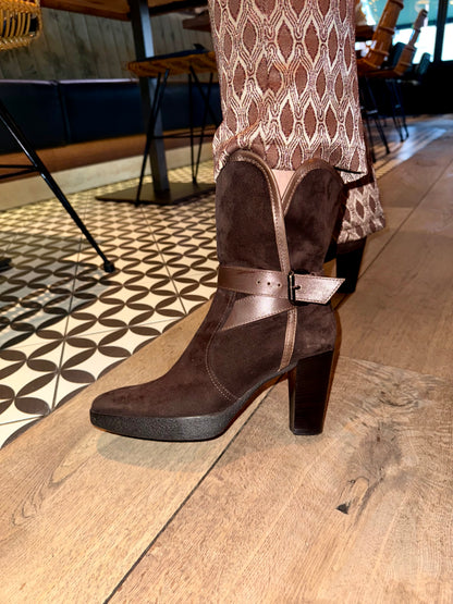 Laarsjes Tod's donkerbruin - Maat 39
