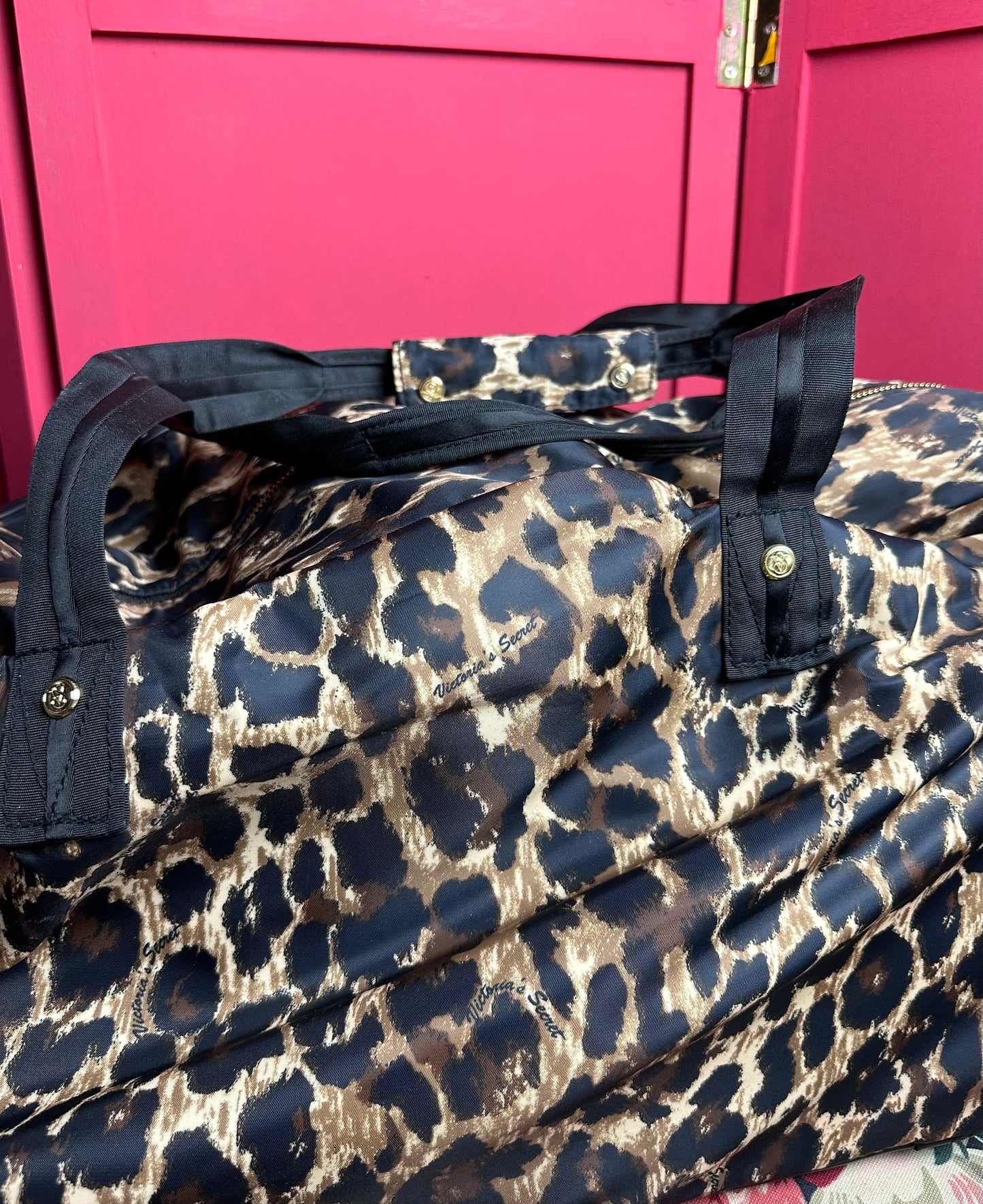 Reitas/koffer Victoria Secret panterprint