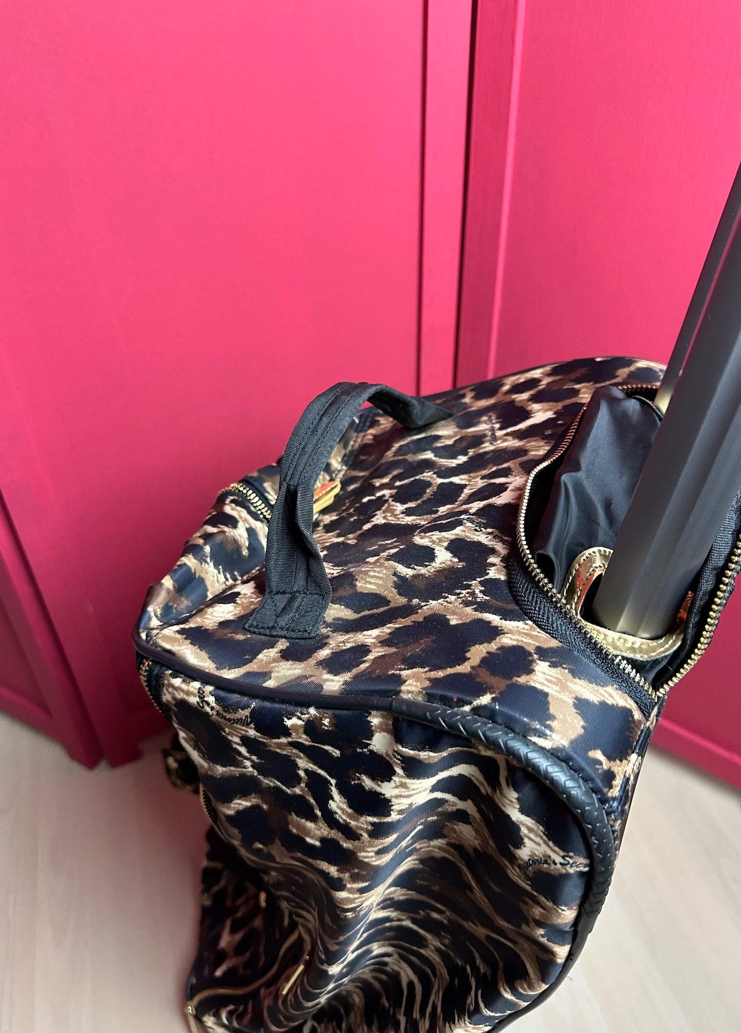 Reitas/koffer Victoria Secret panterprint